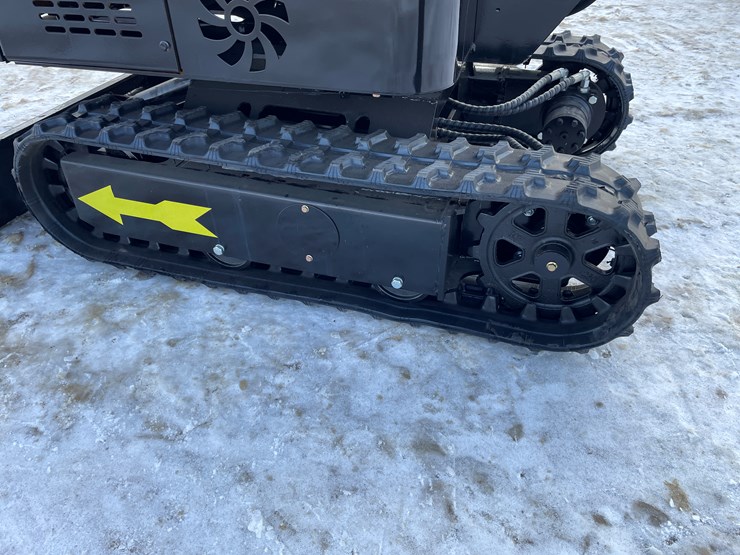 #204-•-miva-va13-mini-excavator-image-48