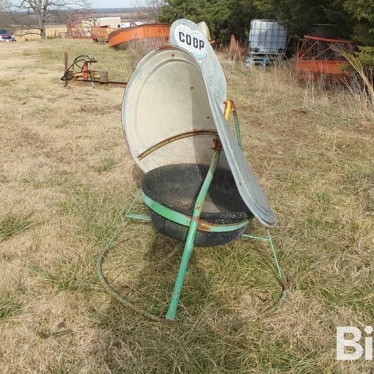 CO OP Mineral Feeder