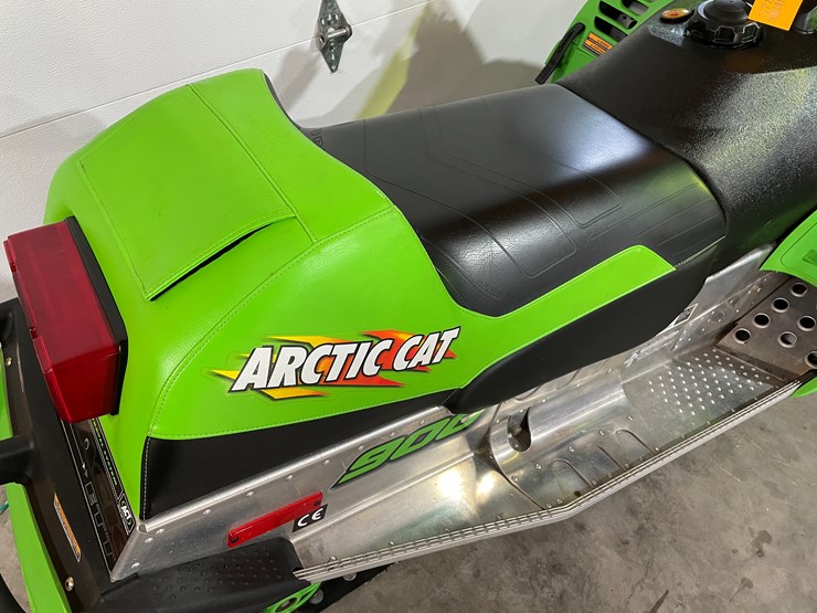 2002-caterpillar-900-image-11