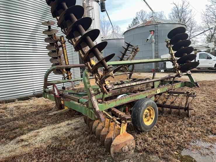 john-deere-230-image-48