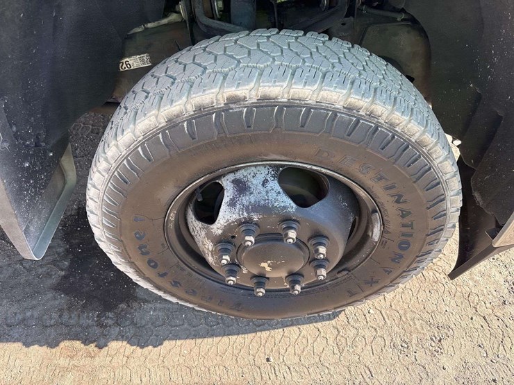 2018-chevrolet-silverado-3500hd-image-23