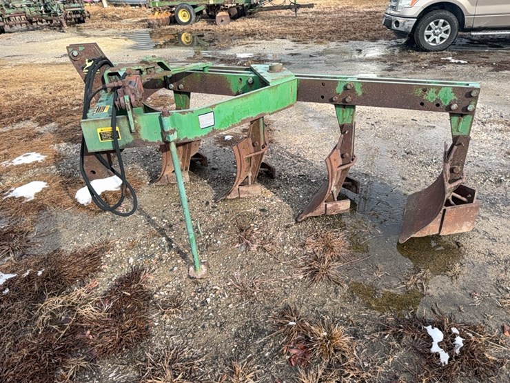 john-deere-3945-image-19