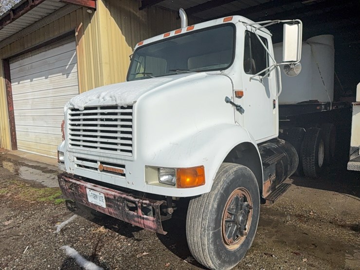 1989--intl-tractor-trailer,-477,369-miles,-diesel-l10-cummings-engine,-title-in-hand;-located-at-7241-roxbury-rd,-charles-city,-va,-please-call-804.837.9940-or-804.651.4404-with-questions-image-15