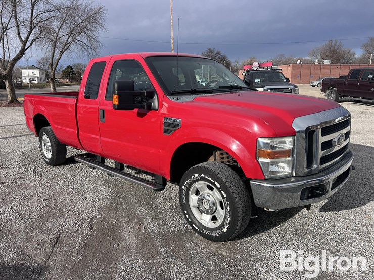 2010-ford-f250-xlt-image-3