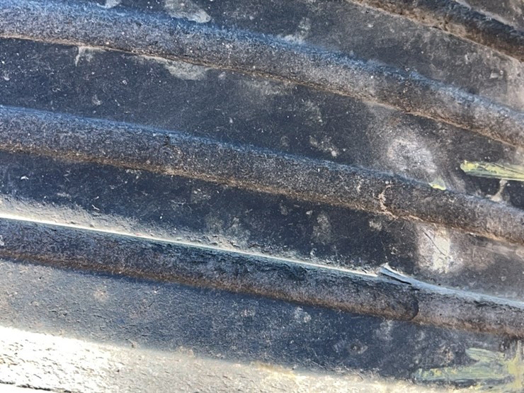 tire,-fits-spray-coupelocated-at-7241-roxbury-rd,-charles-city,-va,-please-call-804.837.9940-or-804.651.4404-with-questions-image-4