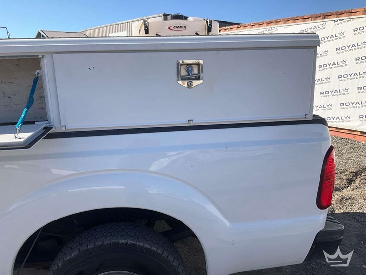 2012-ford-f-250-pickup-truck-image-28