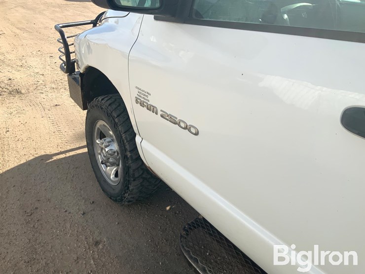 2004-dodge-ram-2500-image-11