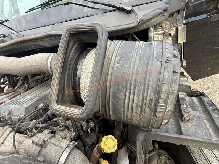 international-prostar-image-46