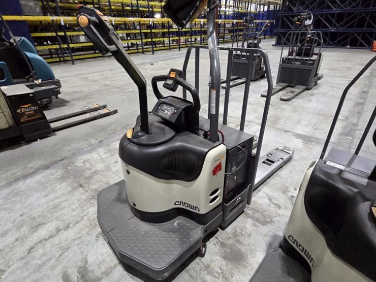 2020-crown-pe4500-60-image-1