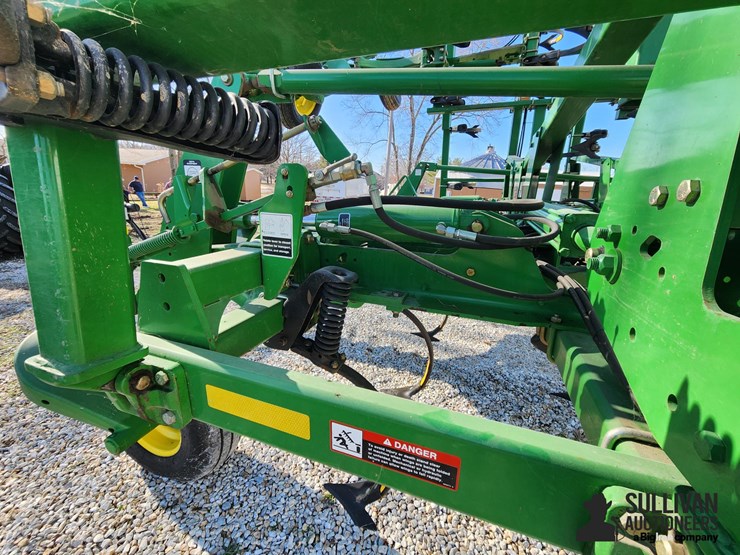 2010-john-deere-2210-image-19