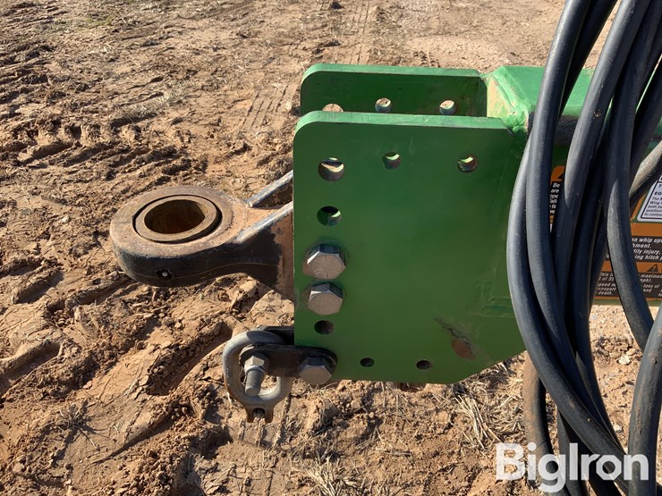 2021-john-deere-2680h-image-9