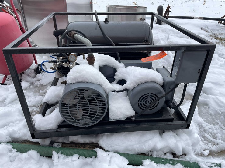 #3522-•-electric-vacuum-pump-image-2