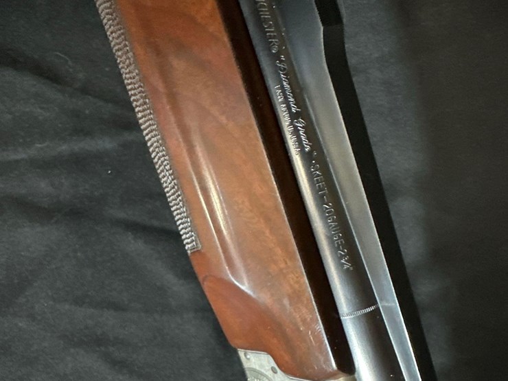 winchester-101-skeet-diamond-grade-20ga-ou-shotgun-(sn#--dg282341e)-(case)-image-18