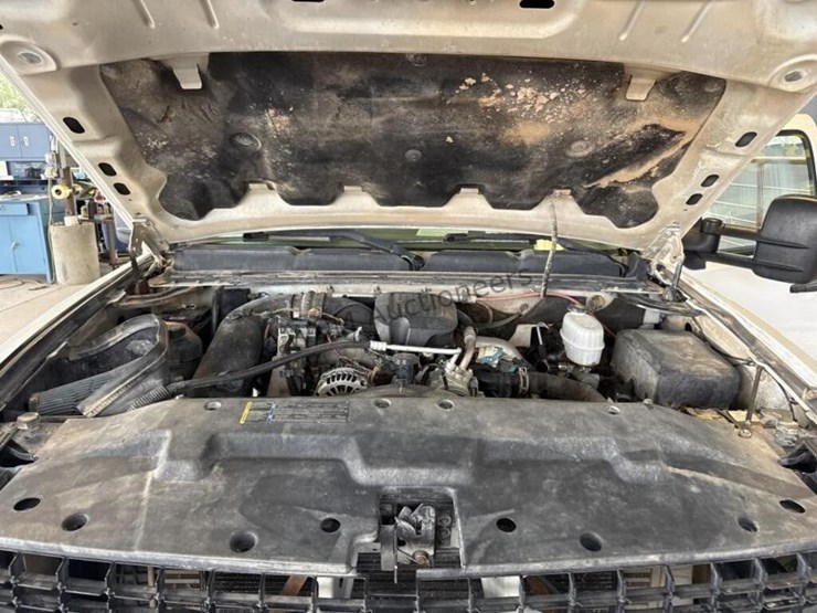 chevrolet-silverado-2500hd-image-12