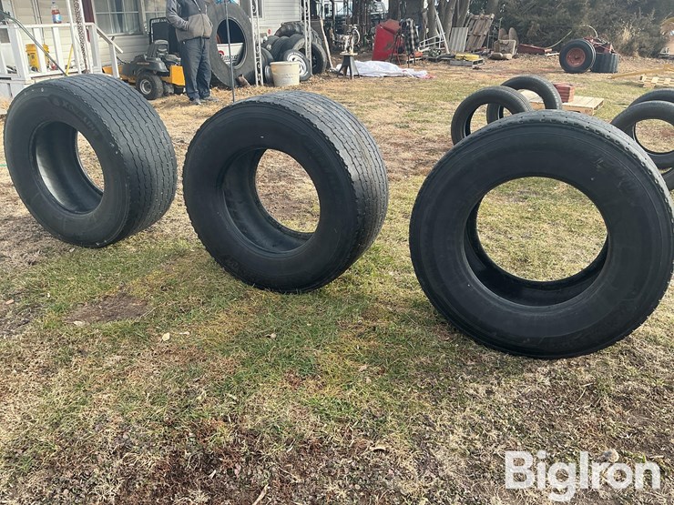 455/55r22.5-tires-image-5