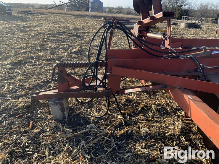 international-485-image-9