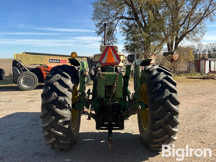 1970-john-deere-3020-image-6