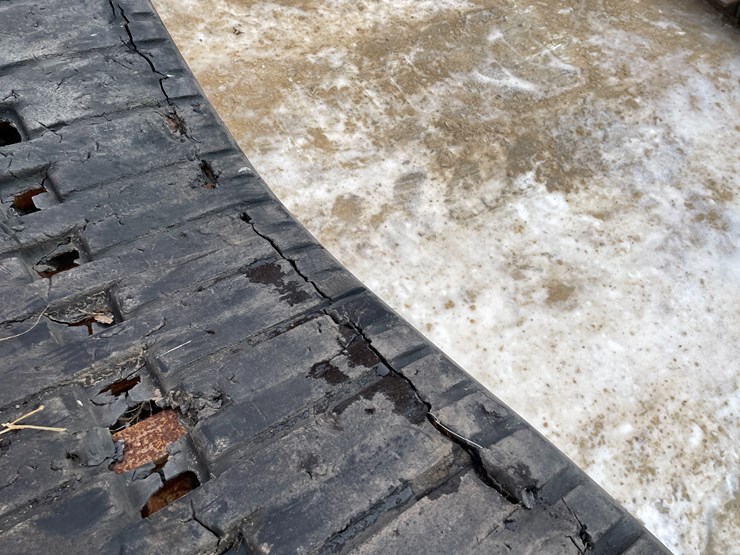 #3795-•-(4)-used-skid-steer-tracks-image-21