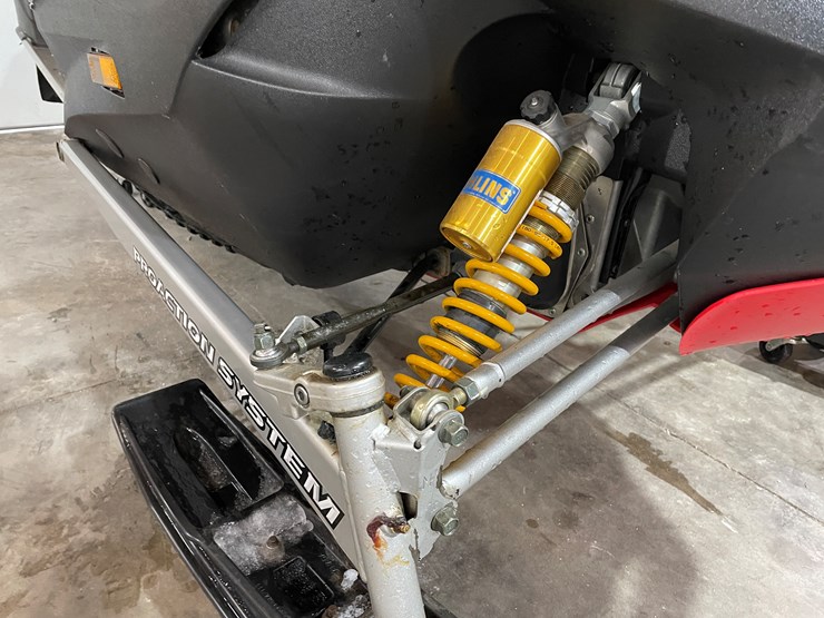 #3798-•-2004-yamaha-sx-viper-snowmobile-image-11