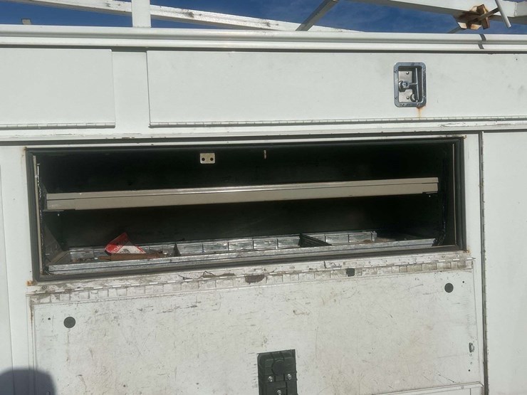 2012-ford-f550-image-21