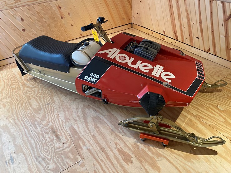 #3775-•-1973-alouette-440-super-snowmobile-image-3