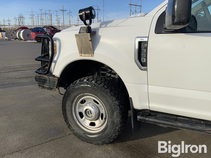 2019-ford-f350-xl-image-15
