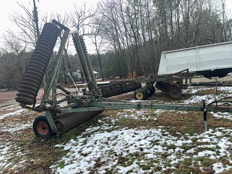 24-ft-folding-3-section-cultipacker-pull,-brillion;-located-at-7241-roxbury-rd,-charles-city,-va,-please-call-804.651.4404-with-questions-image-50