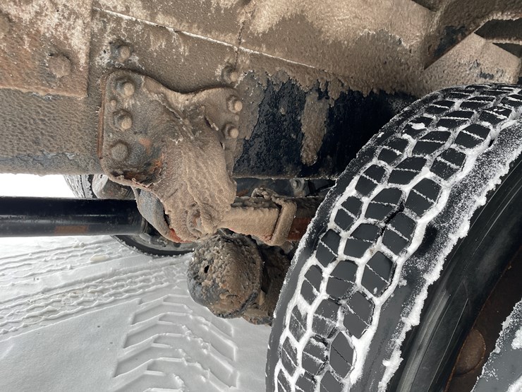 #400-•-2006-sterling-straight-truck-(has-wi-title)-image-36