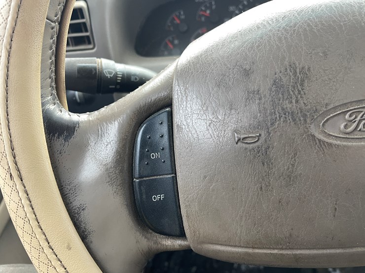 2000-ford-f350-image-66