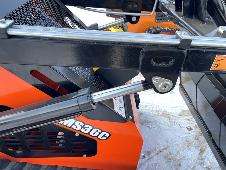 #302-•-mms-mini-skid-steer-ride-on-loader-image-28