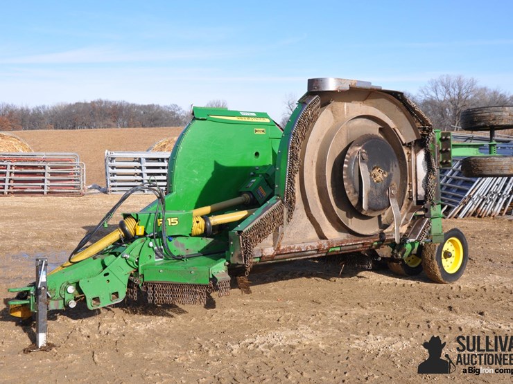 2019-john-deere-r15-image-1