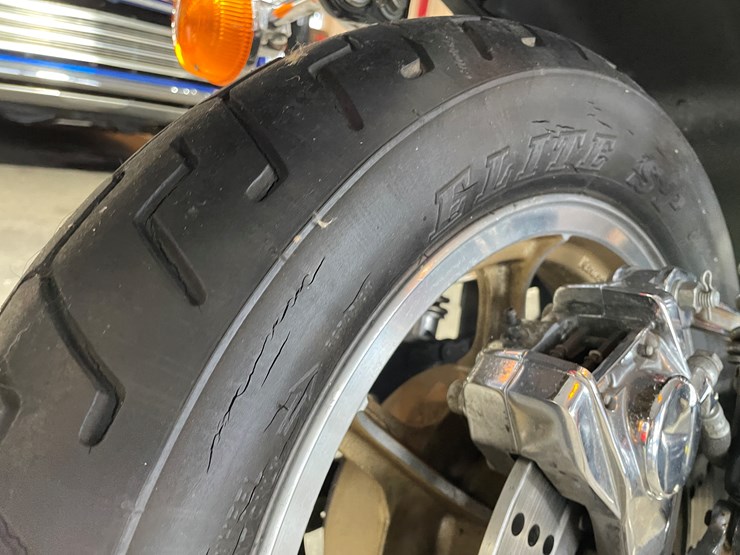 #3814-•-1980-kawasaki-z1-classic-motorcycle-(has-wi-title)-image-20