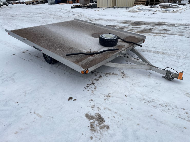 #3802-•-10'-aluminum-triton-snowmobile-trailer-(no-title)-image-3