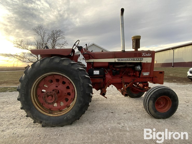 1968-international-1256-image-4