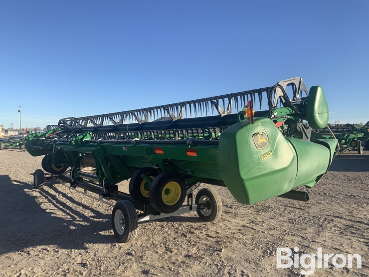 2021-john-deere-735d-image-5