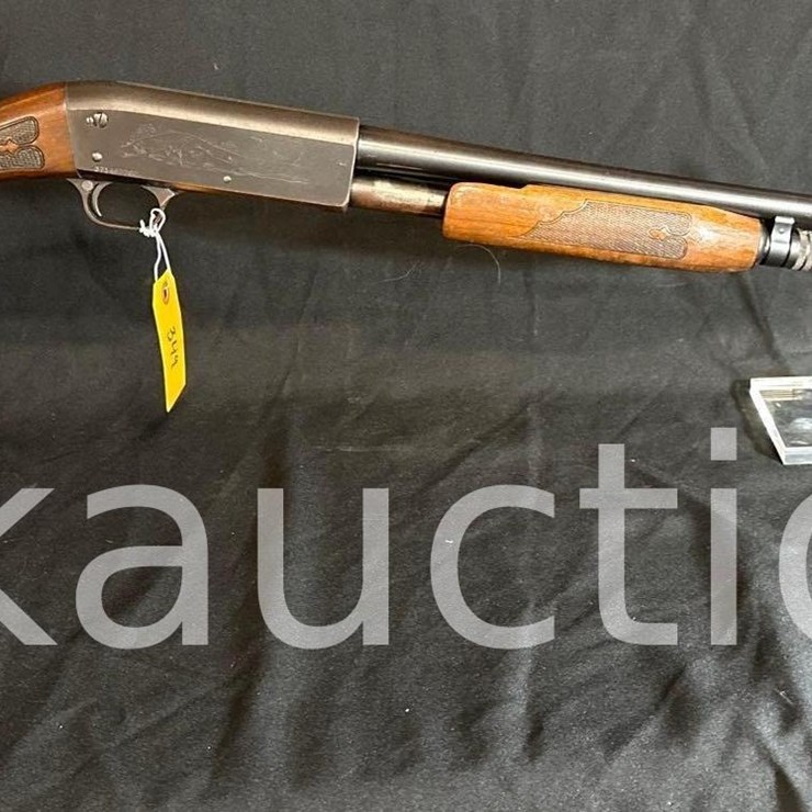 ITHACA 37 FEATHER LITE 20GA SHOTGUN (SN# 371467702)