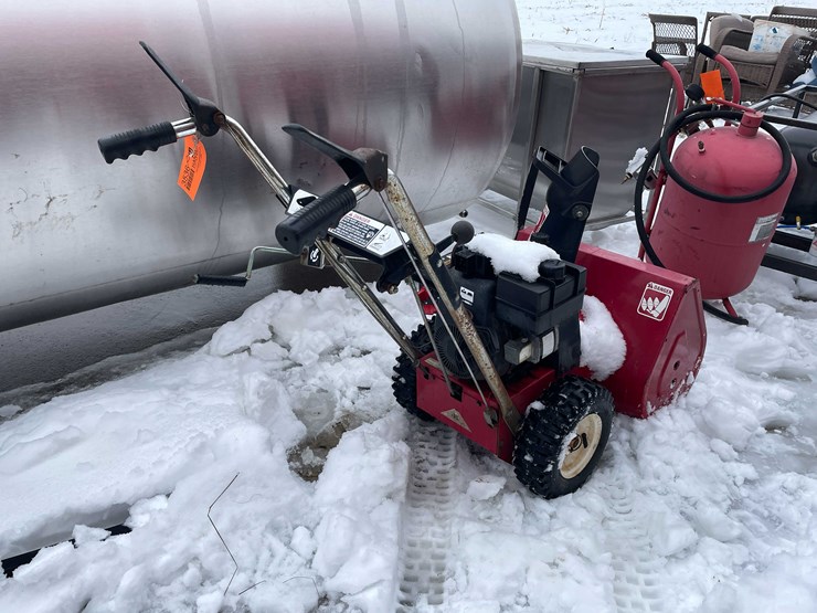 #3536-•-toro-snow-blower-image-2