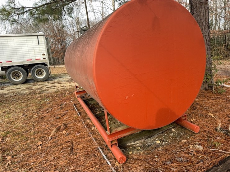 2023-2000-gal-fuel-tank-on-skids,-5-ft-x-12-ft-with-pump;-located-at-7241-roxbury-rd,-charles-city,-va,-please-call-804.837.9940-or-804.651.4404-with-questions-image-16