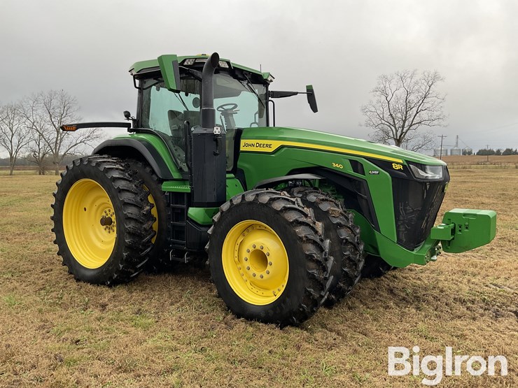 2021-john-deere-8r-340-image-3