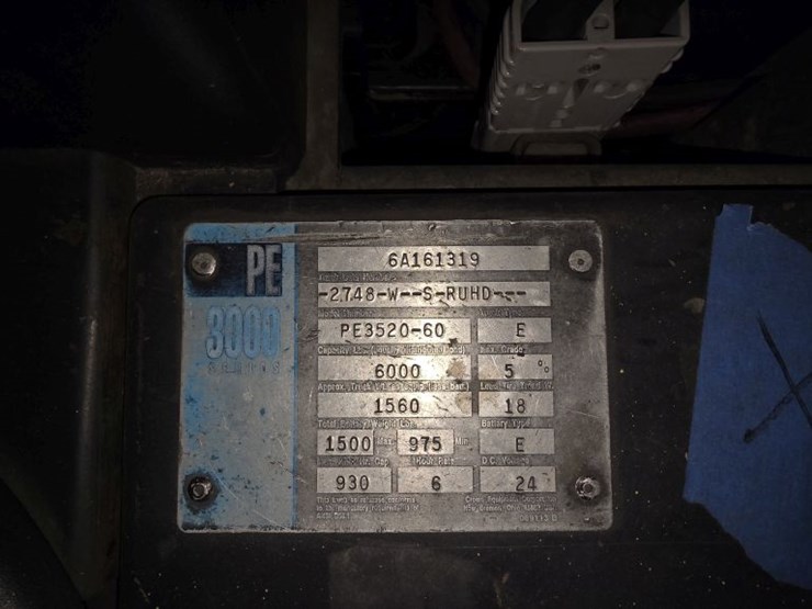 1998-crown-pe3520-60-image-4