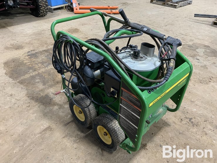 john-deere-ac2000-eh-hot-pressure-washer-image-3
