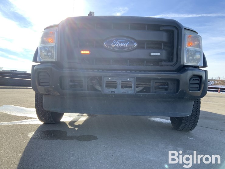 2012-ford-f550-xl-image-9