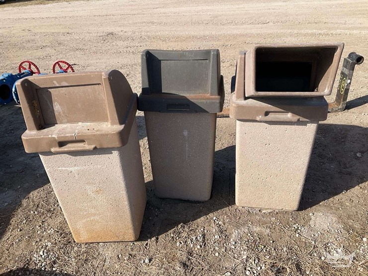 3-concrete-push-door-lid-outdoor-trash-can-image-1