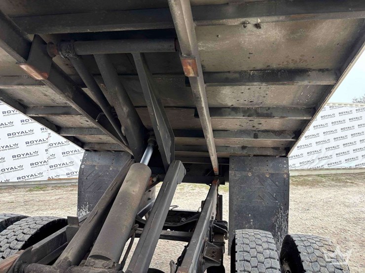 2007-international-durastar-4300-image-46