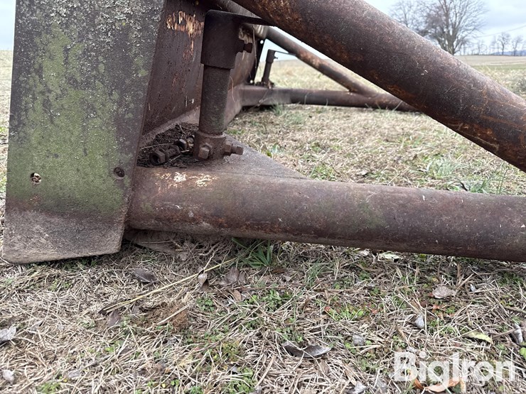 international-806-image-16