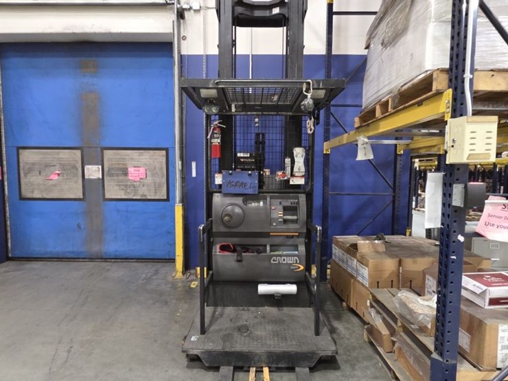 2008-crown-sp3520-30-image-2