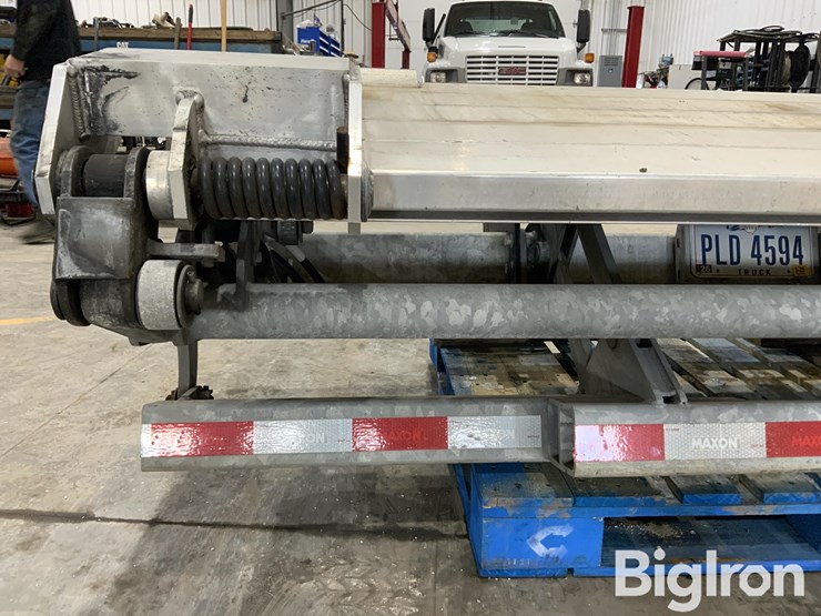 2022-maxon-gpt-25-tuk-a-away-aluminum-lift-gate-image-19