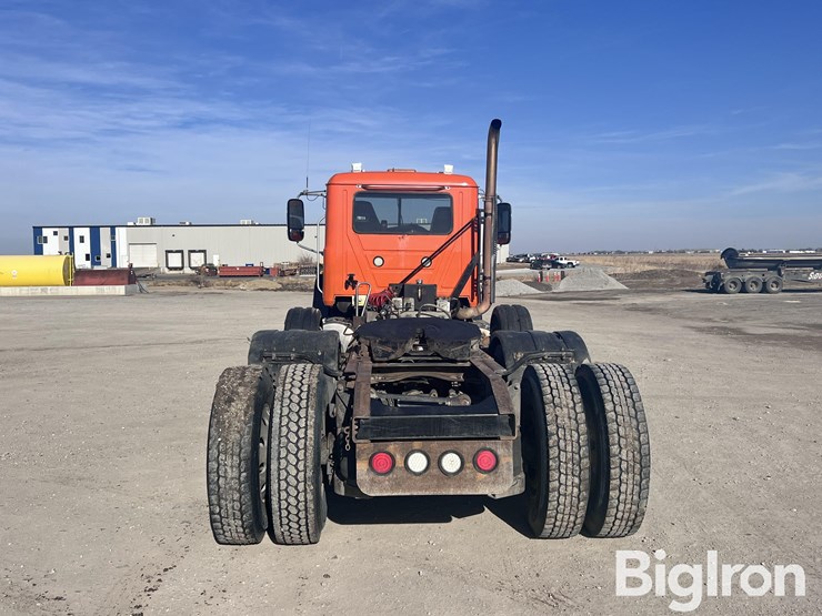 2016-mack-pinnacle-chu613-image-6