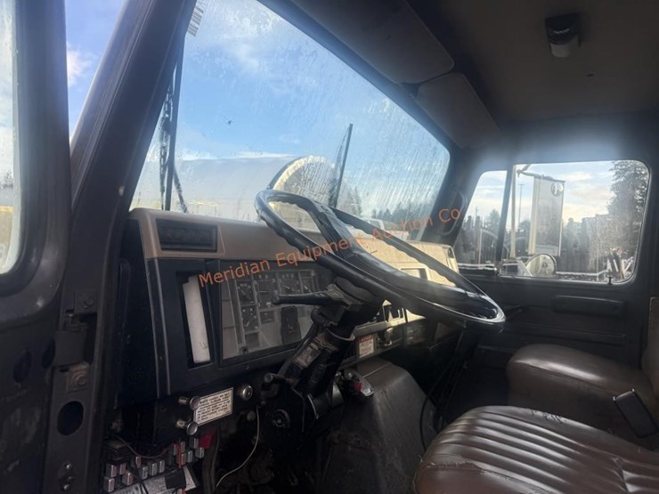 1992-international-4900-image-38