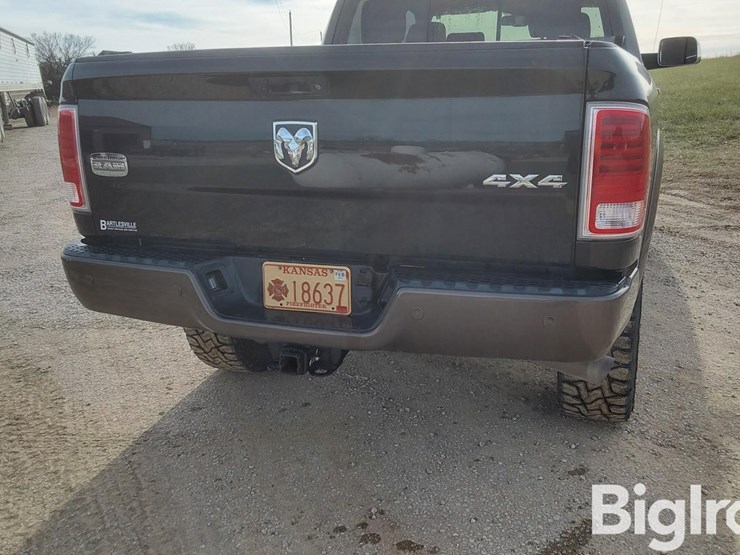 2018-dodge-2500-image-18